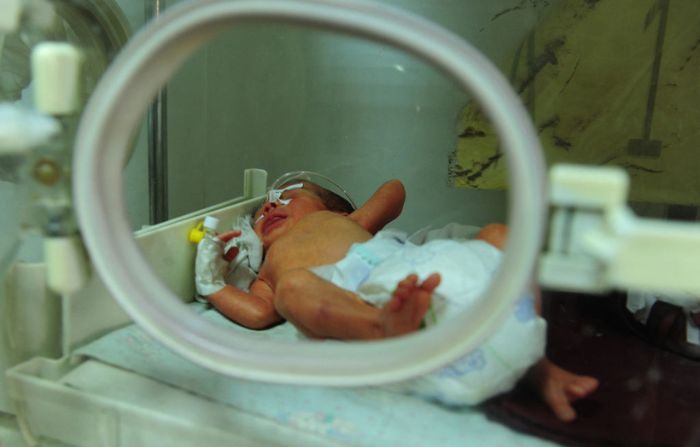 Hospital da por muerto a bebé recién nacido antes que falleciera