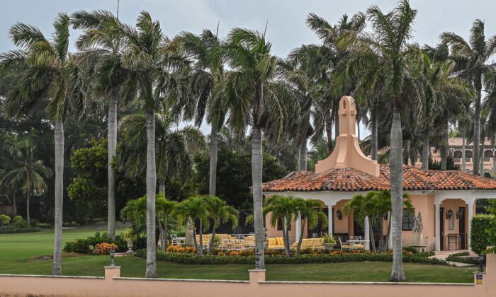 Residencia del expresidente Donald Trump, en Palm Beach, Florida, el 9 de agosto de 2022. (Giorgio Viera/AFP vía Getty Images)