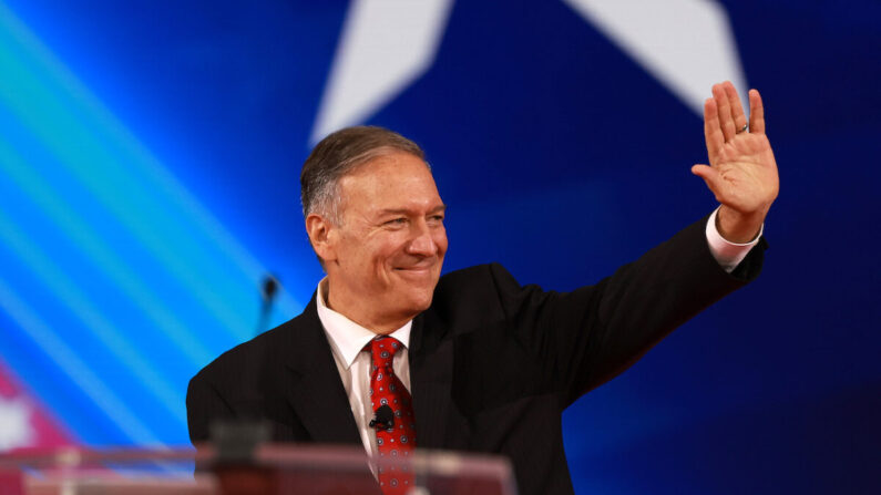 El exsecretario de Estado de Estados Unidos, Mike Pompeo, habla durante la Conferencia de Acción Política Conservadora en The Rosen Shingle Creek en Orlando, Florida, el 25 de febrero de 2022. (Joe Raedle/Getty Images)
