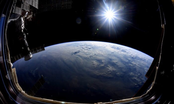 El astronauta Nick Hague comparte una foto de la Tierra desde la Estación Espacial Internacional. (NASA/Nick Hague)