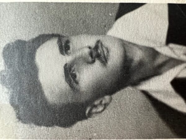 Dan Novacovici a los 16 años, en 1952. (Cortesía de Dan Novacovici)