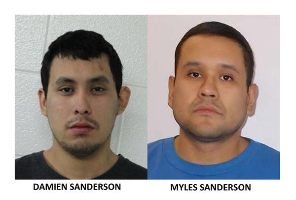 Fotografía cedida por la Real Policía Montada de Canadá que muestra a los sospechosos Damien Sanderson (i) y Myles Sanderson (d), quienes están siendo buscados por la policía en relación con los apuñalamientos en la Nación James Smith Cree, Saskatchewan, Canadá, este 4 de septiembre de 2022. EFE/EPA/Royal Canadian Mounted Police
