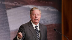 Graham se une a la voces de republicanos que exigen retrasar la votación del liderazgo del Senado