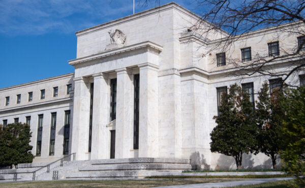 El edificio de la Junta de la Reserva Federal Marriner S. Eccles en Washington, D.C., el 16 de marzo de 2022. (Saul Loeb/AFP vía Getty Images)