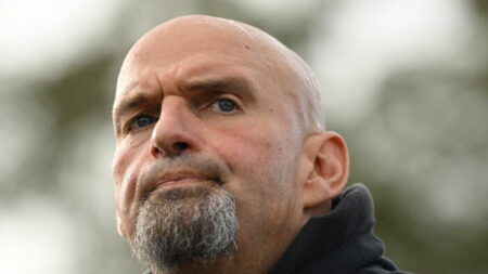 John Fetterman debatirá con Mehmet Oz tras cuestionamiento a su capacidad para ser senador de EE.UU.