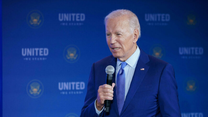 El presidente Joe Biden pronuncia un discurso en la Cumbre United We Stand en la Casa Blanca, en Washington, el 15 de septiembre de 2022. (Mandel Ngan/AFP vía Getty Images)
