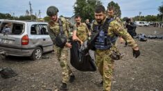 Al menos 26 muertos y 81 heridos en un ataque a un convoy humanitario en Zaporiyia
