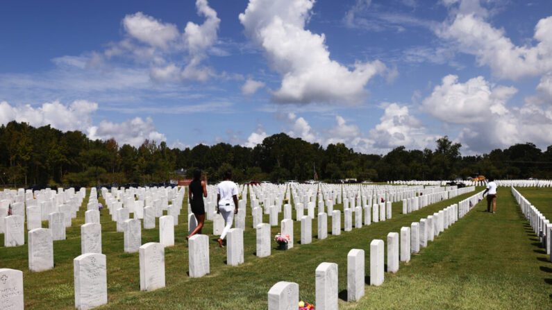 Cementerio Nacional de Luisiana el 20 de agosto de 2021 en Zachary, Luisiana. (Mario Tama/Getty Images)
