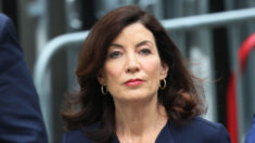 Gobernadora de Nueva York, Kathy Hochul, pone fin a la emergencia estatal por COVID