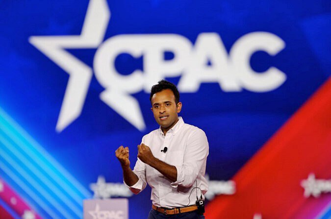 Vivek Ramaswamy, autor de "Woke Inc.", habla en la Conferencia de Acción Política Conservadora en el Hilton Anatole de Dallas el 5 de agosto de 2022. (Bobby Sanchez para The Epoch Times)
