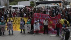 Inician jornada de protesta al conmemorar 8 años de caso Ayotzinapa en México
