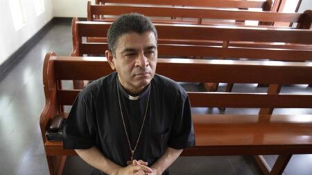ONG convoca a manifestación en X a favor de obispo Rolando Álvarez para el Premio Sájarov