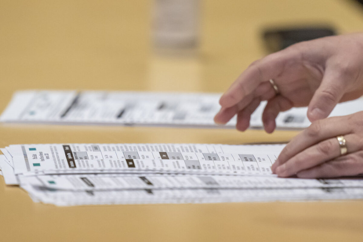 El censo electoral de Wisconsin contiene 350,000 errores, según un grupo