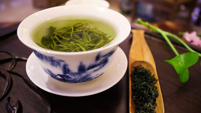 El extracto de té verde, el matcha y la L-teanina pueden proporcionar una nutrición específica para mejorar su salud física y mental. (Pixabay/ Appledeng)