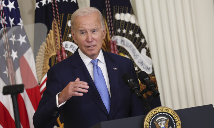 El presidente Joe Biden pronuncia un discurso en Washington el 7 de septiembre de 2022. (Kevin Dietsch/Getty Images)