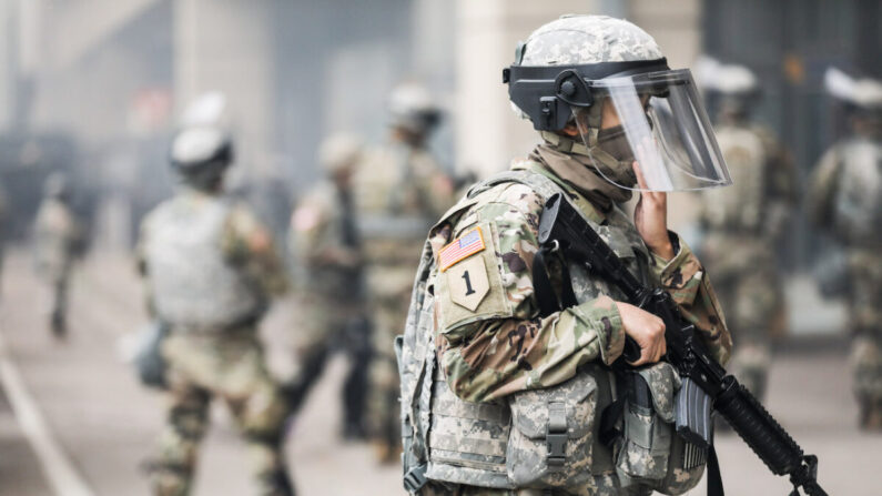 Miembros de la Guardia Nacional en una foto de archivo. (Charlotte Cuthbertson/The Epoch Times)
