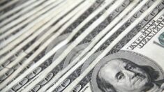 Informe: Estadounidenses han perdido USD 4200 en ingresos anuales bajo la Administración Biden