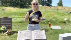 Mujer hace recetas de lápidas y se vuelve viral: Dice que es una forma de «compartir un recuerdo»