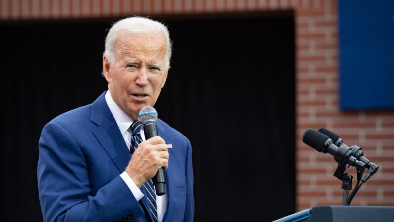 El presidente Joe Biden habla en Irvine, California, el 14 de octubre de 2022. (John Fredricks/The Epoch Times)
