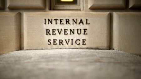 Corte Suprema descarta audiencia sobre denuncia de presunta mala conducta del IRS