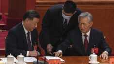 Humillación de Hu Jintao por parte de Xi Jinping es una advertencia estratégica a Estados Unidos