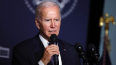 Biden lanza una “versión beta” del plan revisado de pago de préstamos estudiantiles