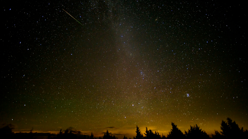Llega el clímax de la hermosa lluvia de meteoros Oriónidas 2022. (Crédito: zjxte/Pixabay)