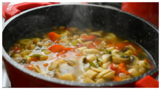 Receta: Nutritiva sopa de col que ayuda a bajar de peso fácilmente