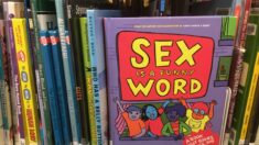 Bibliotecas de escuelas secundarias de Virginia Beach mantienen libro que enseña sobre la masturbación