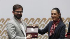 Ciudad de México entrega llaves de la ciudad al presidente chileno Boric