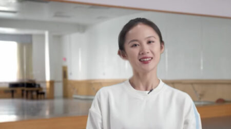 Angelia Wang expresa la belleza de la cultura china en la danza