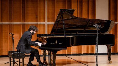 Viaje por los Estudios Sinfónicos de Schumann con Antonii Baryshevskyi, finalista Concurso de Piano NTD