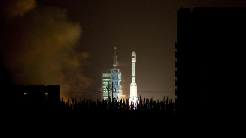 Imagen de archivo del cohete portador Gran Marcha 2FT1que transportó el primer primer módulo chino de laboratorio espacial Tiangong-1. EFE/Ke Ji