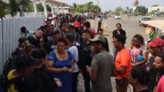 Migrantes planean caravana de 2000 personas en la frontera sur de México