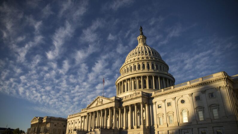 El edificio del Capitolio de Estados Unidos es fotografiado en Washington el 7 de noviembre de 2018. (Zach Gibson/Getty Images)

