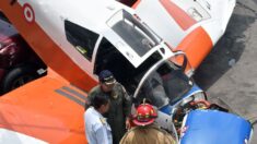 Mueren dos bomberos al chocar con un avión en el aeropuerto de Lima