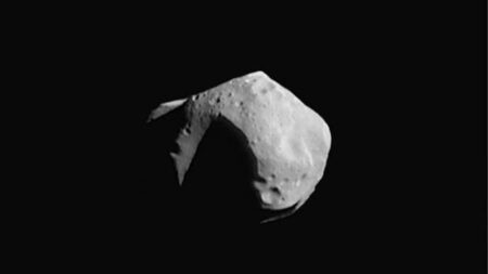 Avistan asteroide “asesino de planetas” entre el resplandor del Sol