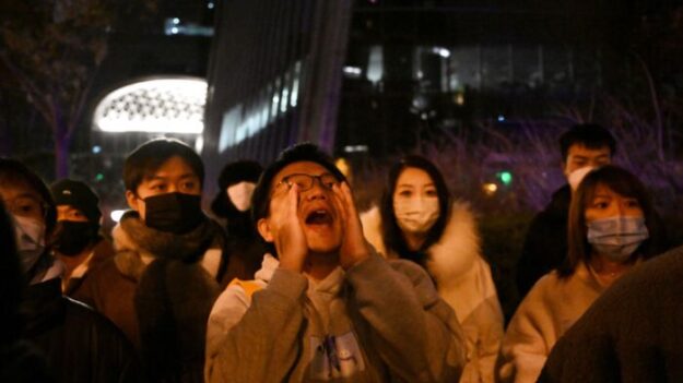 Protestas en China son una rebelión contra la represión del régimen comunista, dice activista