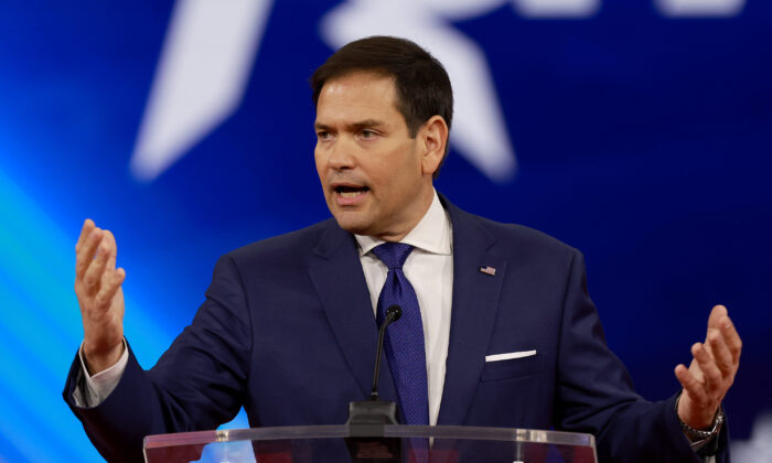 El senador Marco Rubio (R-Fla.), dando un discurso durante la Conferencia de Acción Política Conservadora de 2022, en Orlando, Florida. (Joe Raedle/Getty Images)
