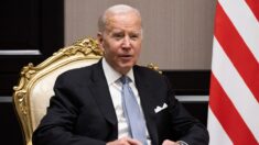 Administración Biden deja de aceptar solicitudes para programa de condonación de préstamos estudiantiles