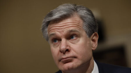 TikTok es una amenaza para la seguridad nacional, dice Wray, director del FBI