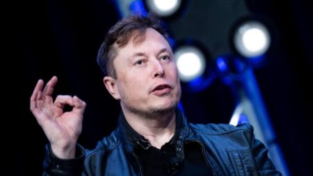 Elon Musk dice que tiene un plan si Twitter es expulsada de las tiendas de aplicaciones