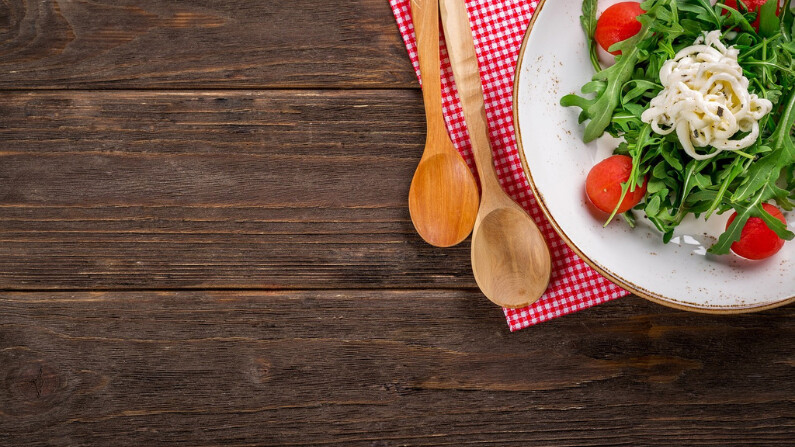 Comer demasiado deprisa puede ser más perjudicial que beneficioso para el organismo. (Pixabay/Daria-Yakovleva)