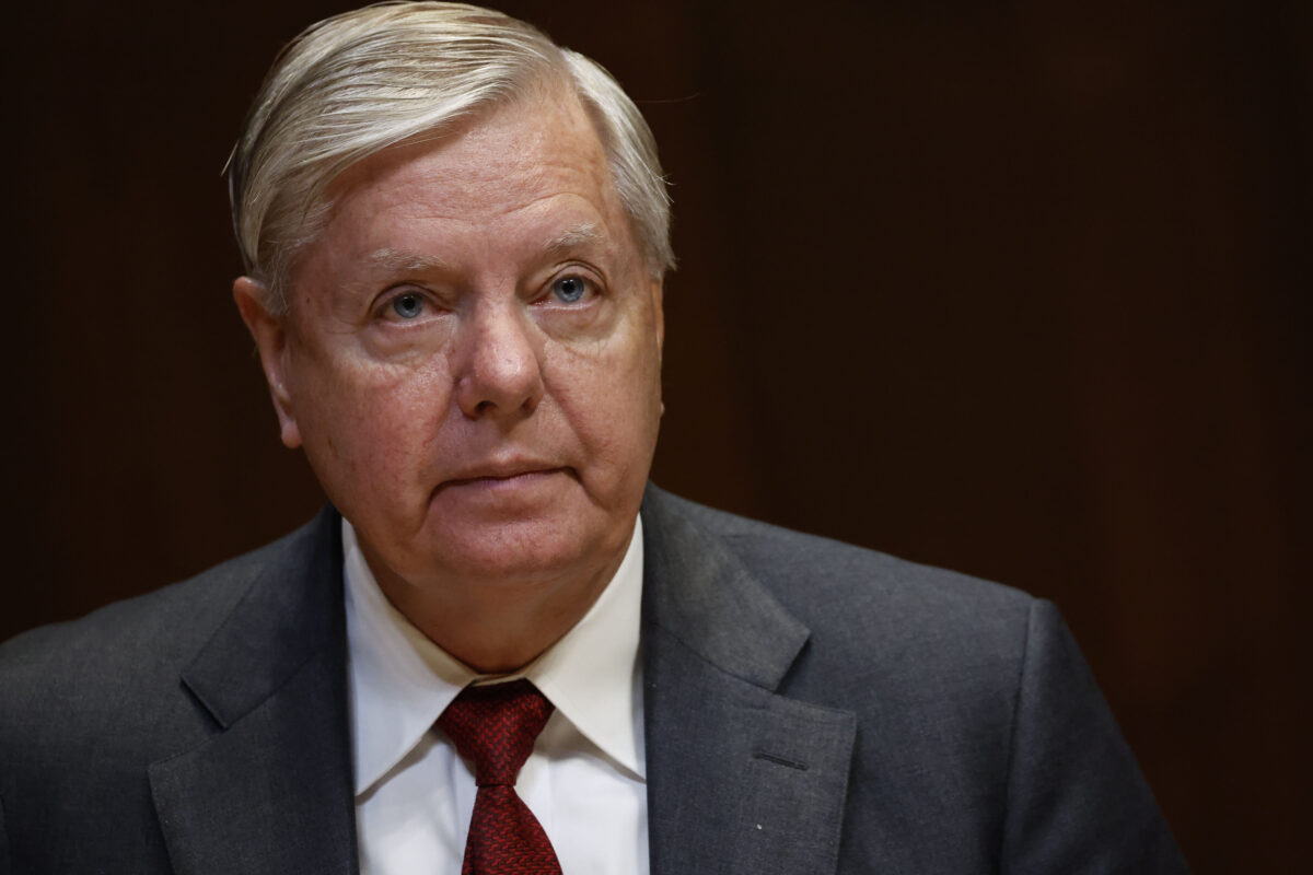 Graham critica presupuesto de defensa en acuerdo sobre techo de la deuda: "El mayor ganador" es China
