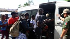 Migrantes se entregan para regularizarse en México ante más operativos