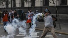 Ola de violencia en Perú deja 7 muertos y un centenar de policías heridos