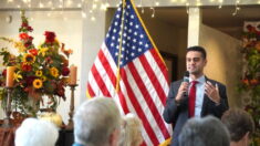 Recuento de Arizona revela que la demócrata Kris Mayes venció al republicano Abe Hamadeh