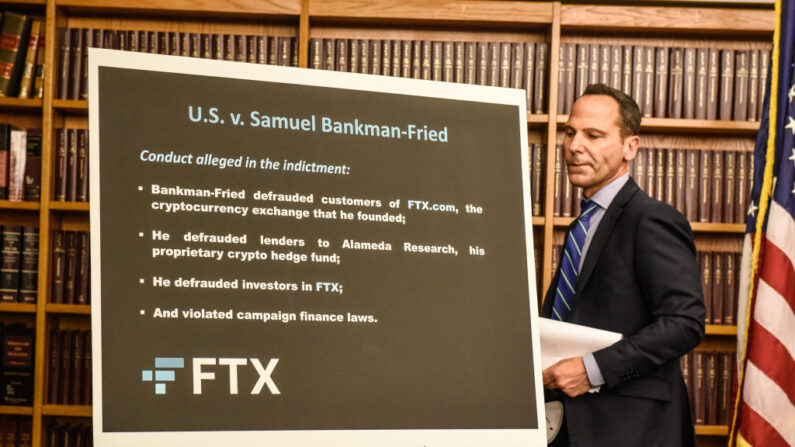 Los fiscales del Distrito Sur de Nueva York anuncian la acusación de Samuel Bankman-Fried el 13 de diciembre de 2022 en la ciudad de Nueva York. (Stephanie Keith/Getty Images)