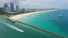 Miami Beach prohíbe fumar en la playa desde el 1 de enero, con una excepción