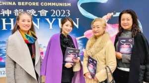 Shen Yun es “absolutamente maravilloso, quiero formar parte de ellos”, dice empresaria japonesa